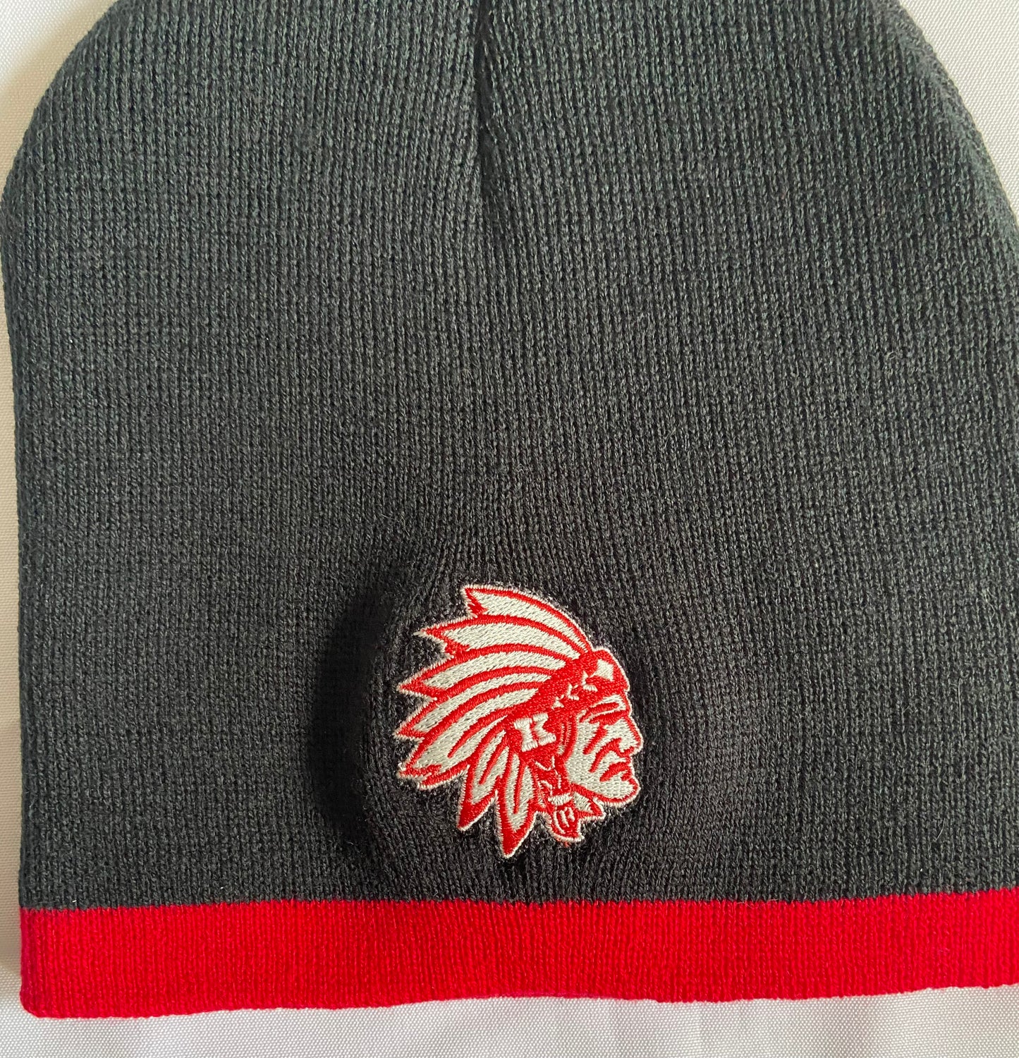 Knox Redskins Embroidered Logo Beanie - Winter Hat - Black with Red stripe