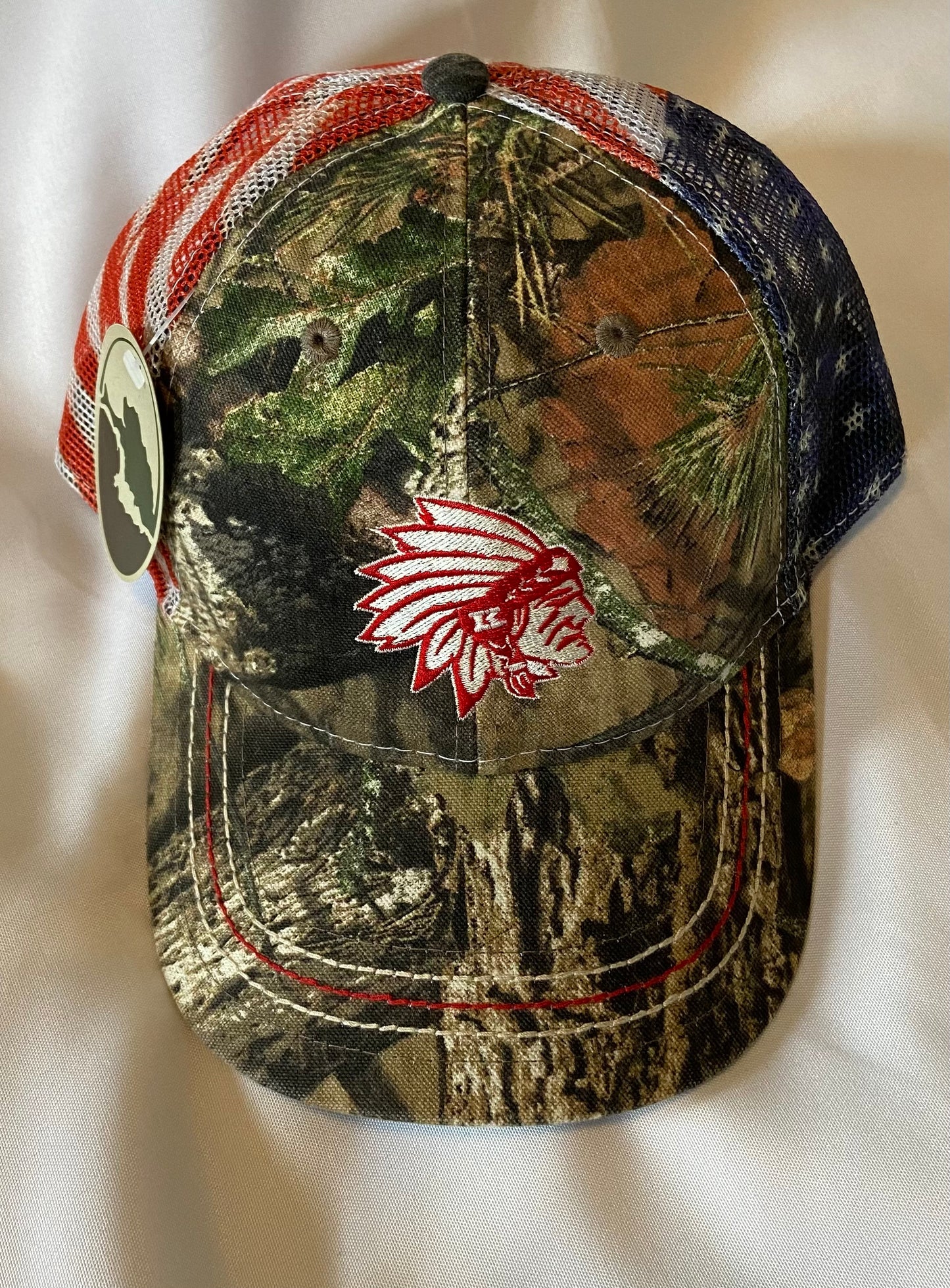 Knox Redskins Embroidered Camo Mossy Oak Hat w/ American Flag back - Adjustable